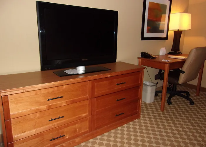 Hotel Express & Chicago West By Ihg 3*