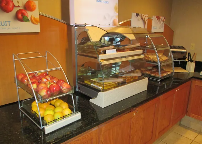 Hotel Express & Chicago West By Ihg 3*