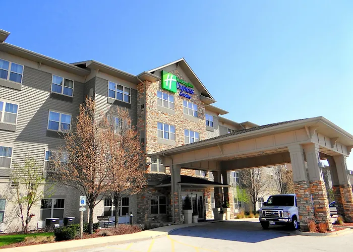 Express & Chicago West By Ihg 3*